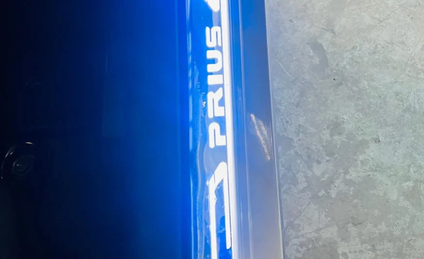Toyota Prius PHV
