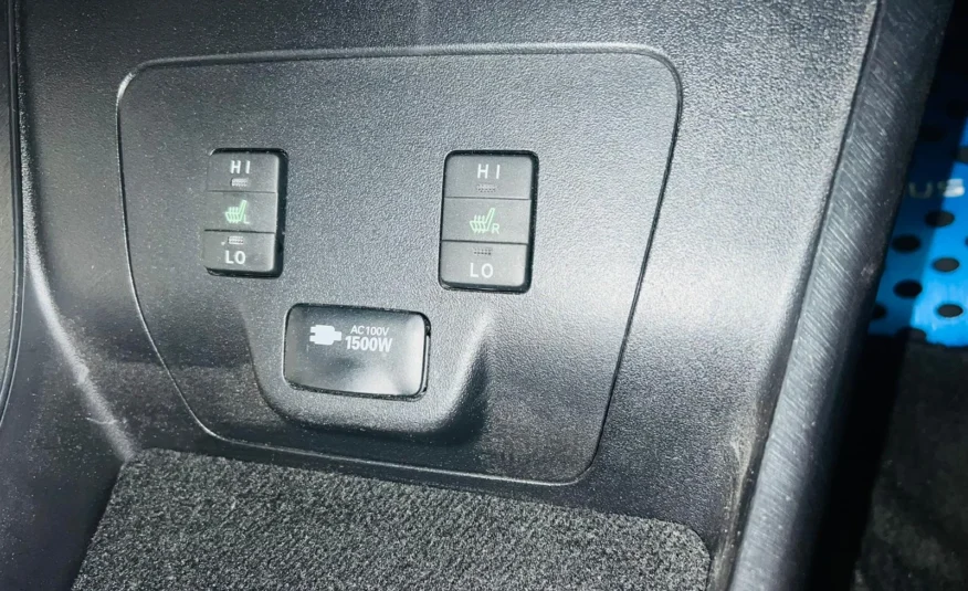 Toyota Prius PHV