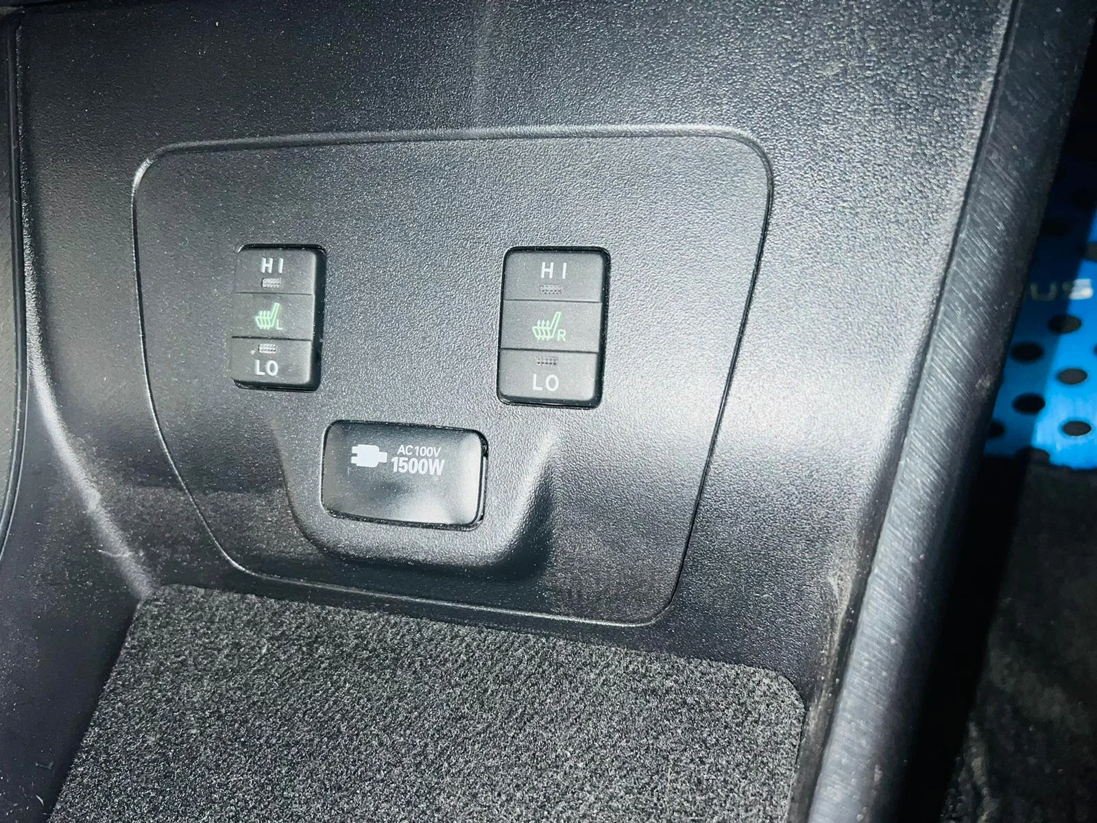 Toyota Prius PHV