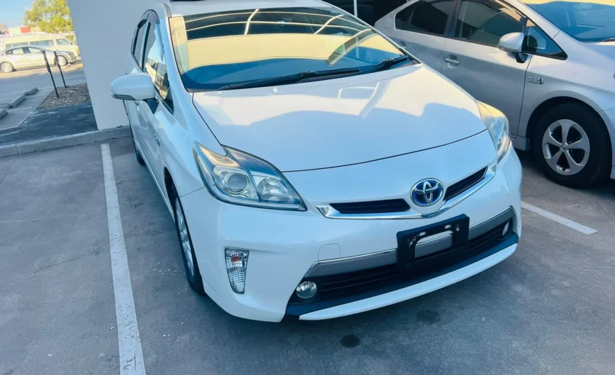 Toyota Prius PHV