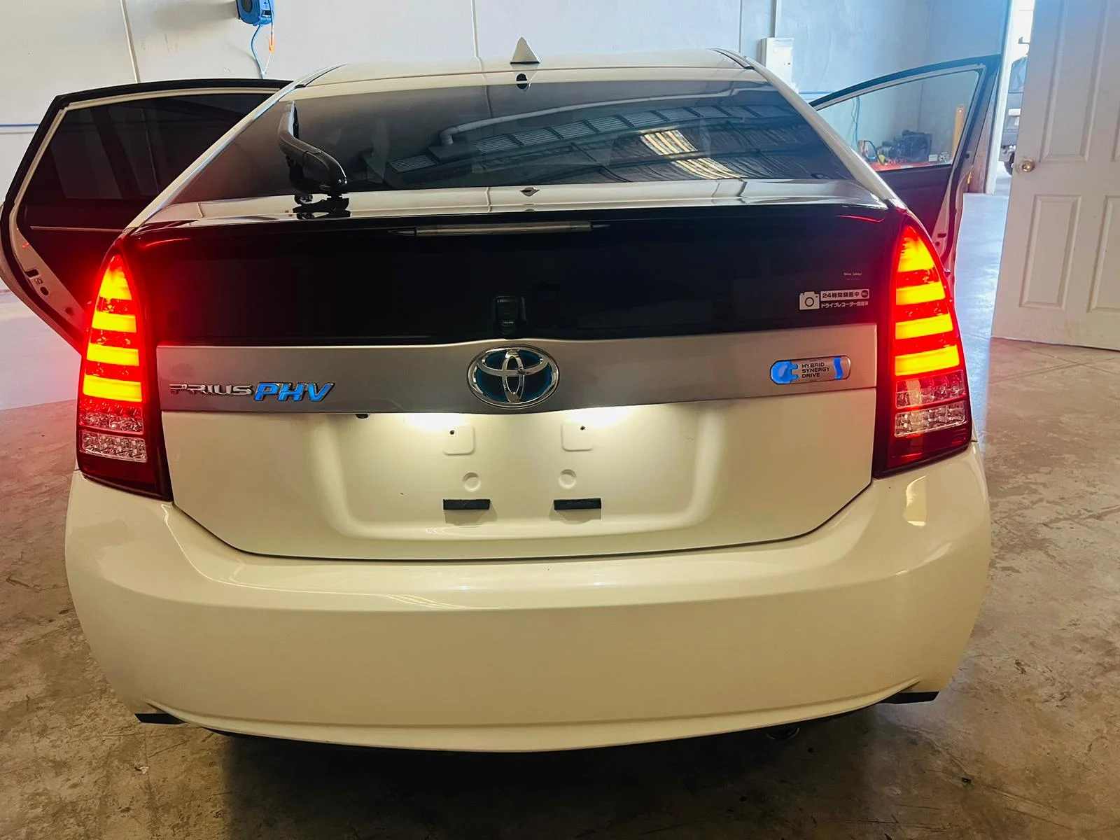 Toyota Prius PHV