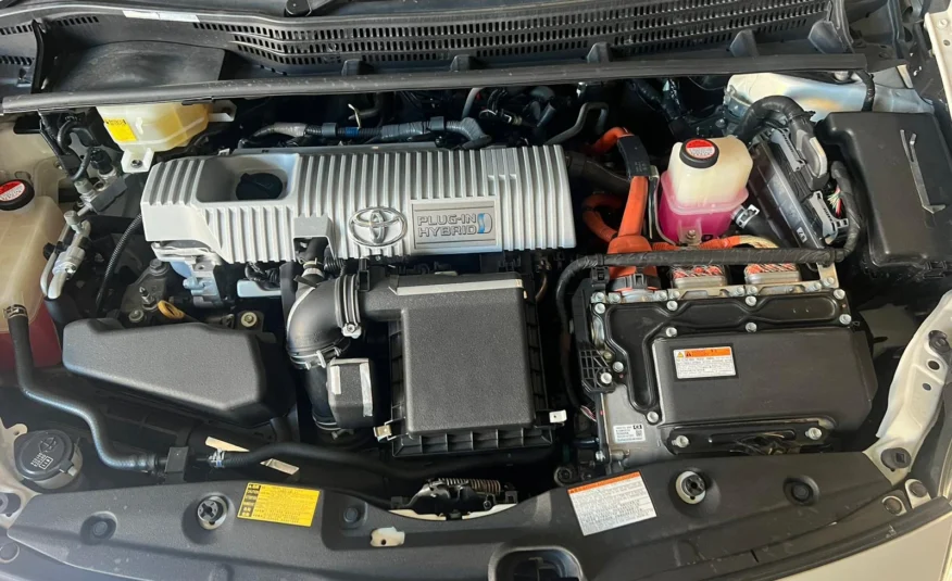 Toyota Prius PHV