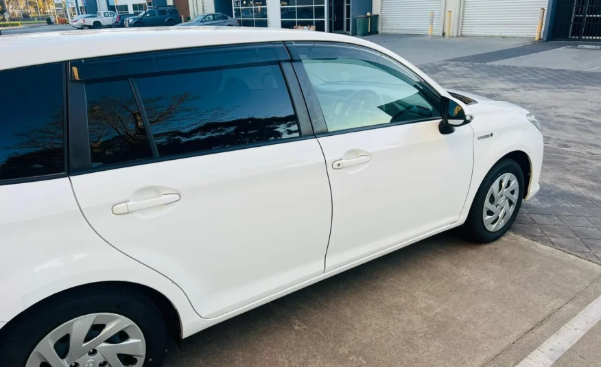 Toyota Corolla Fielder Hybrid