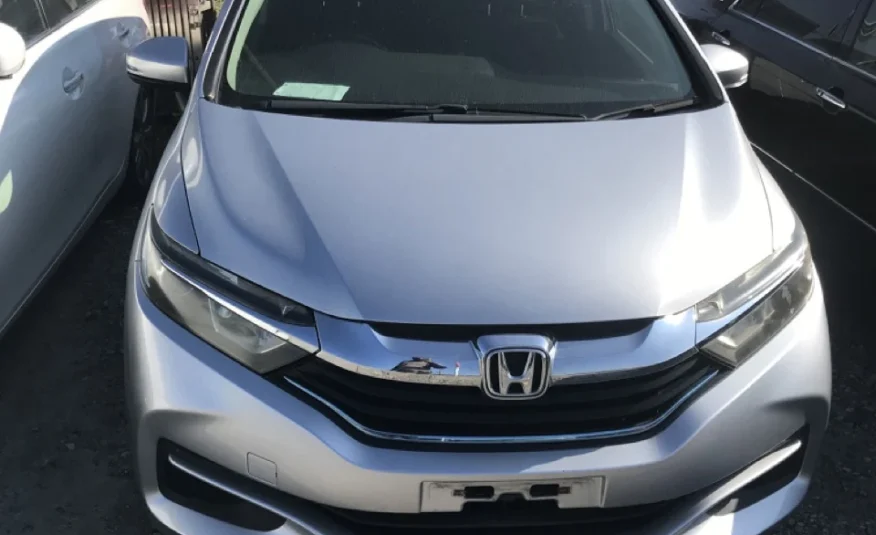 Honda FIT Shuttle Hybrid