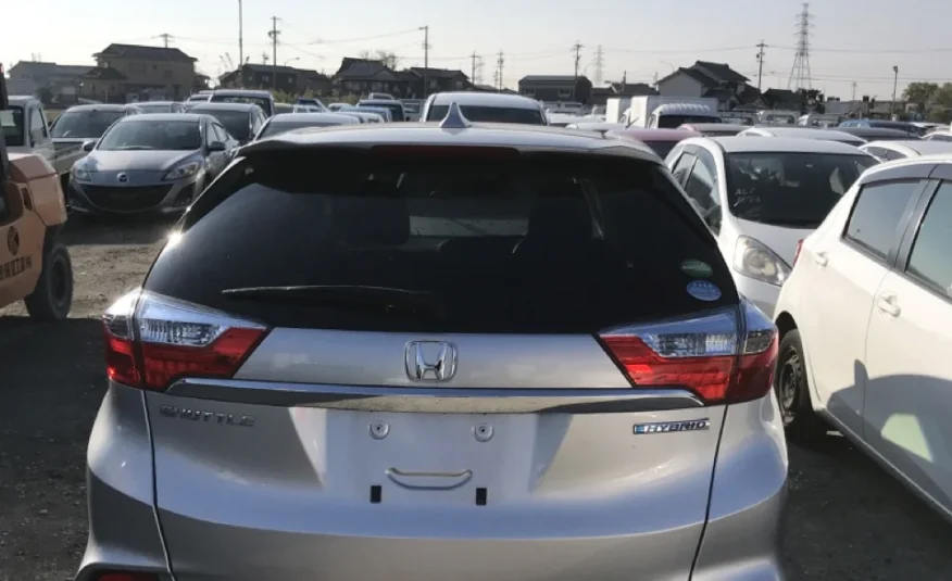 Honda FIT Shuttle Hybrid
