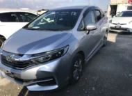 Honda FIT Shuttle Hybrid