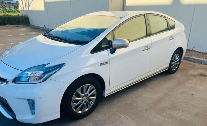 Toyota Prius PHV