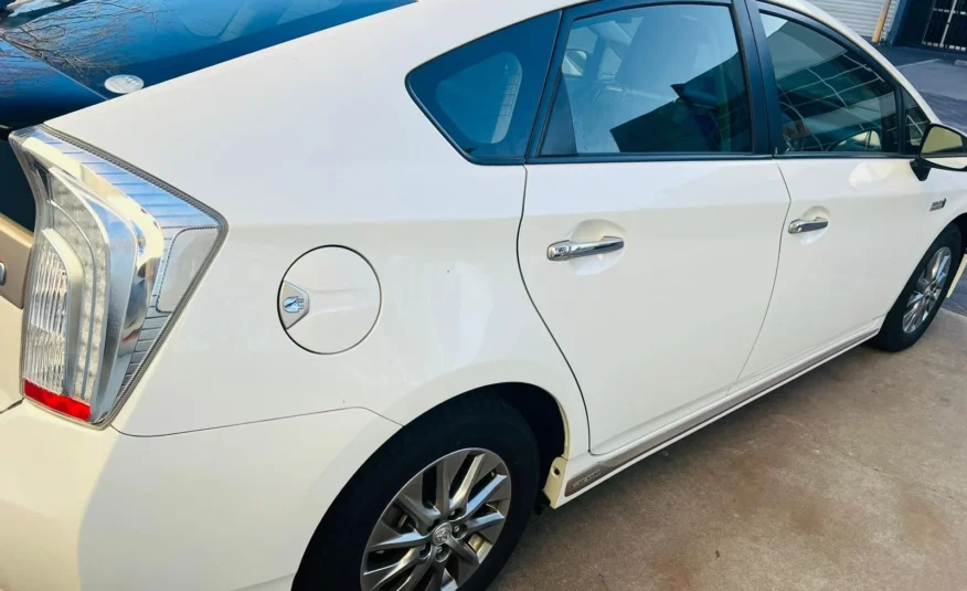 Toyota Prius PHV