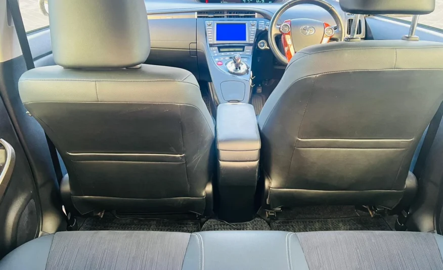 Toyota Prius PHV