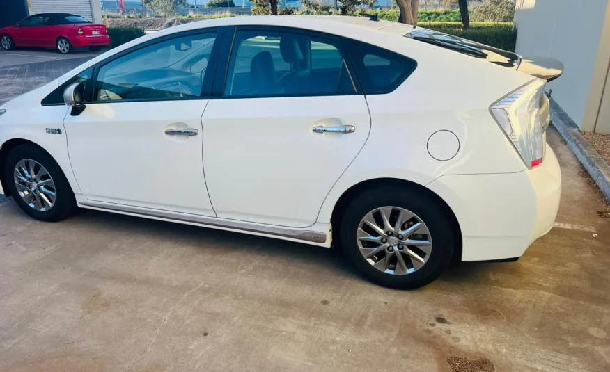 Toyota Prius PHV