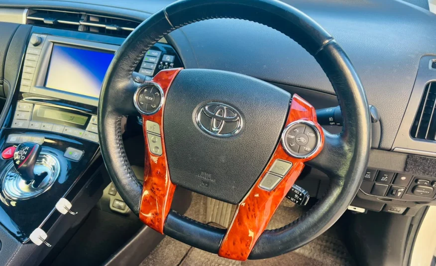 Toyota Prius PHV
