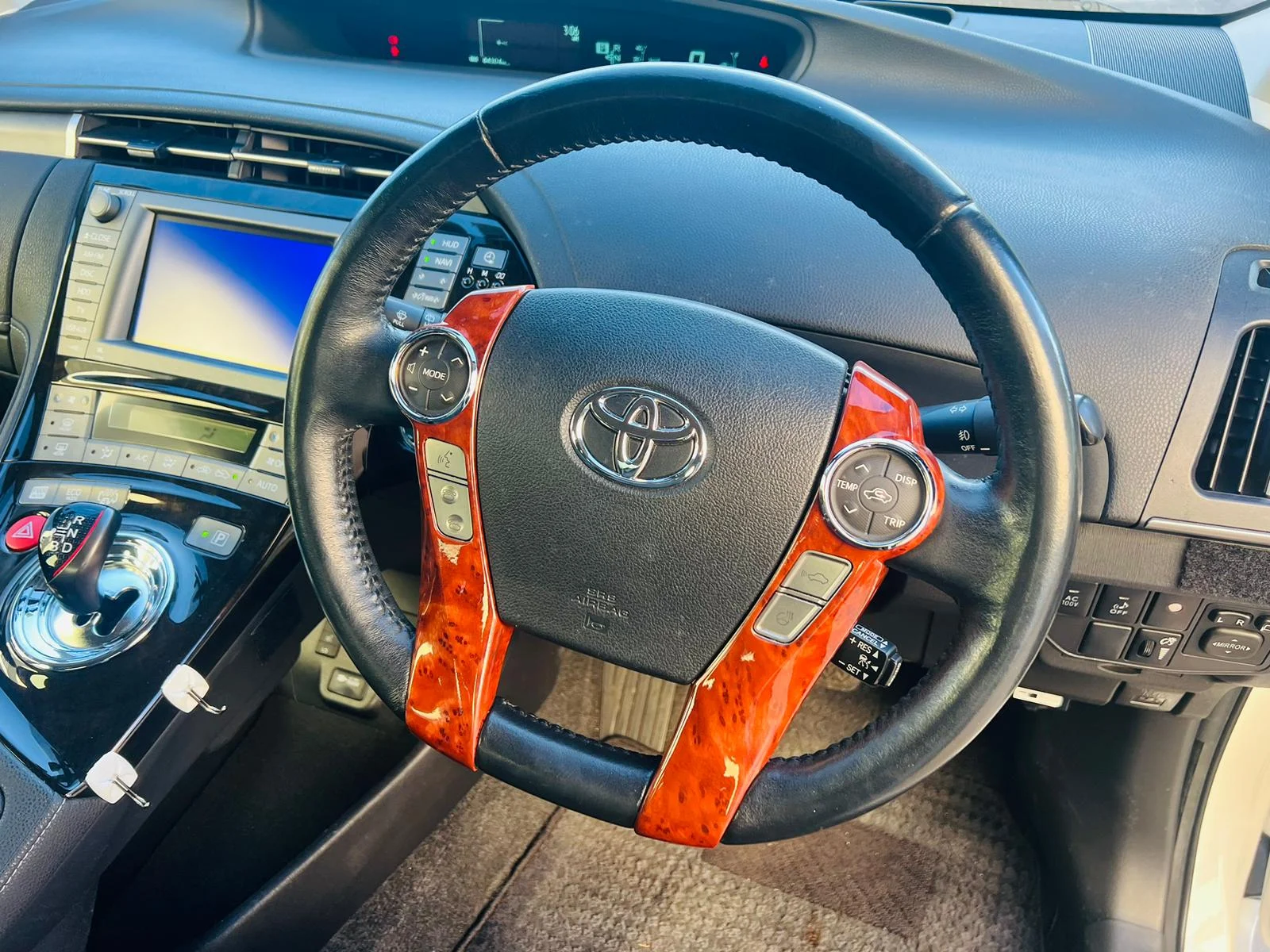 Toyota Prius PHV