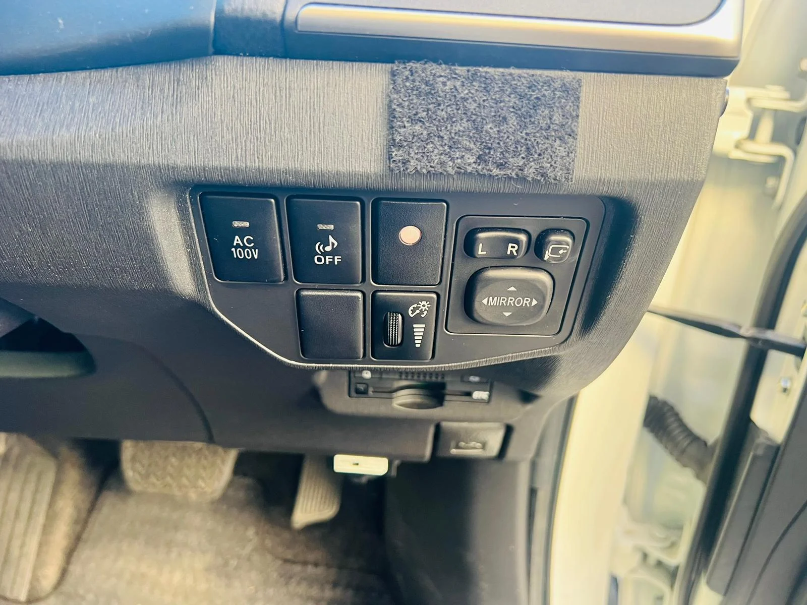 Toyota Prius PHV