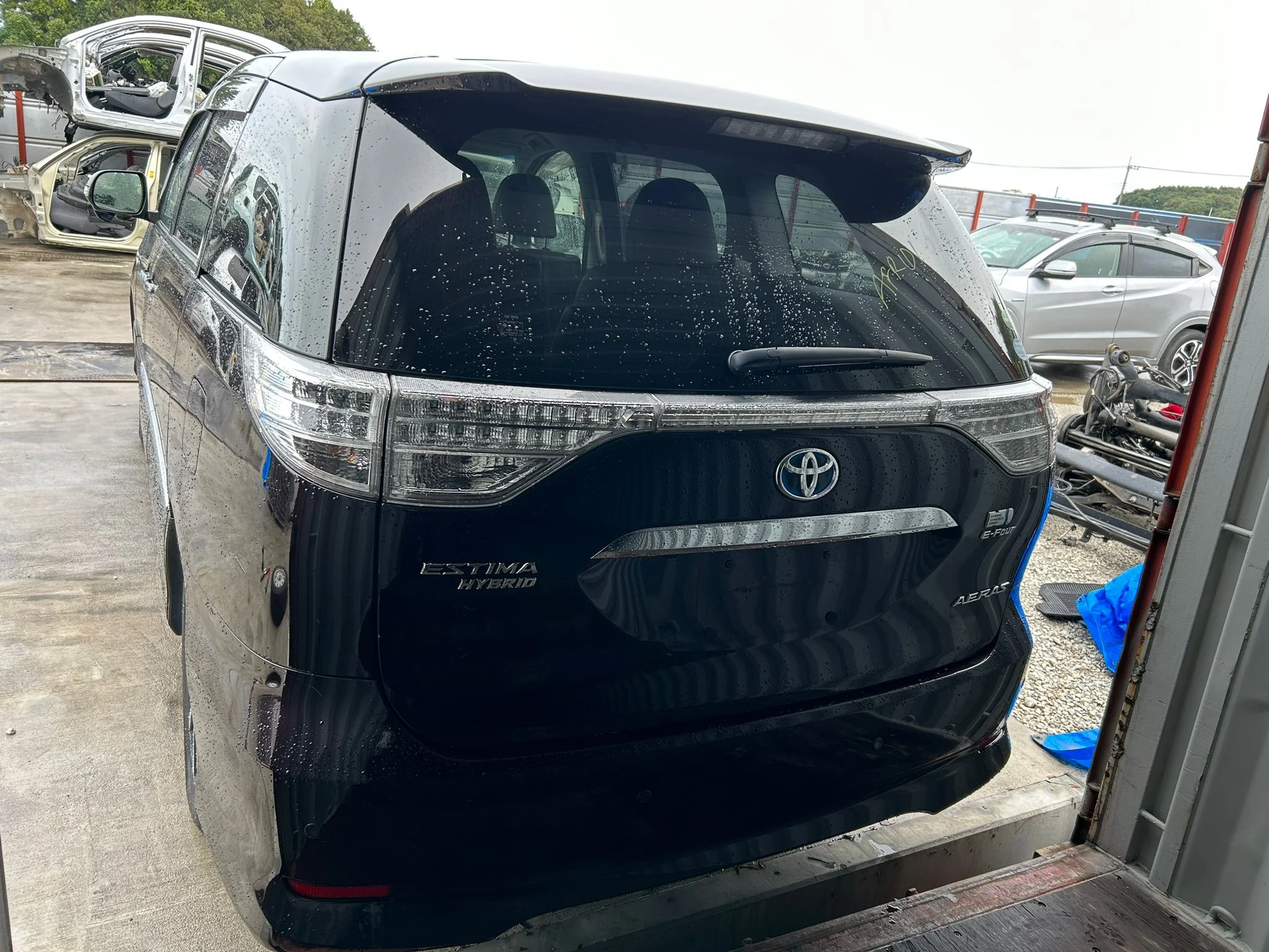 Toyota Estima Hybrid