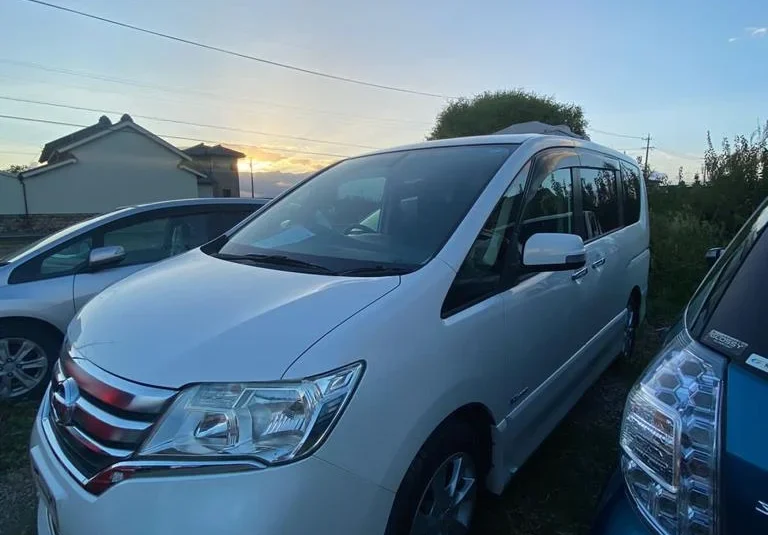 Nissan Serena Hybrid