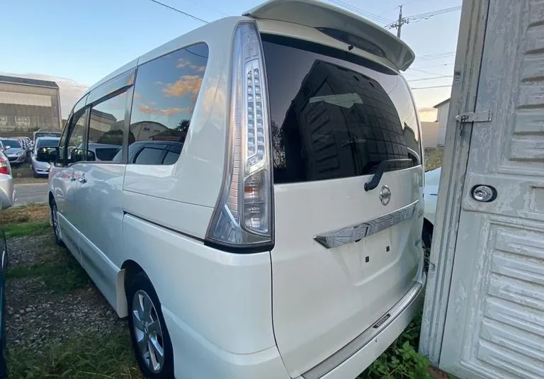 Nissan Serena Hybrid