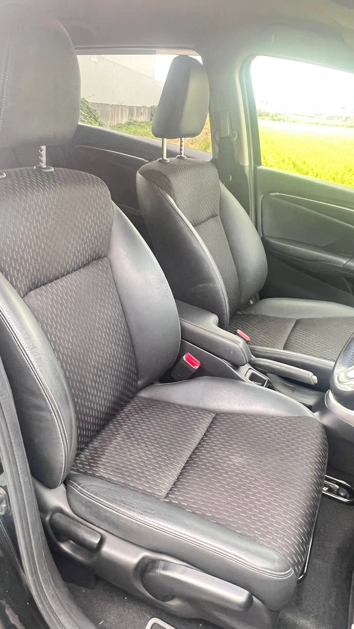 Honda FIT  Hybrid (Jazz)